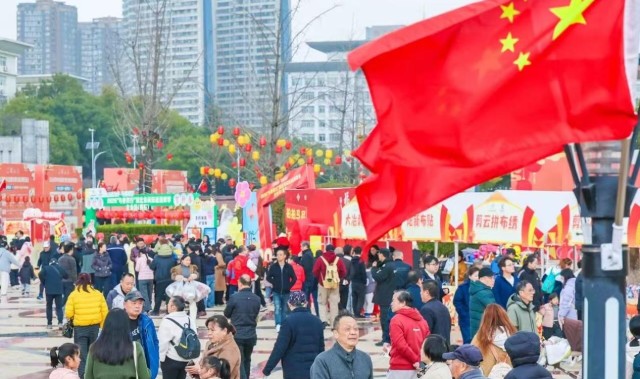 体育娱乐-“楚超”提上日程 湖北两会相关提案获创纪录的148位委员联名响应