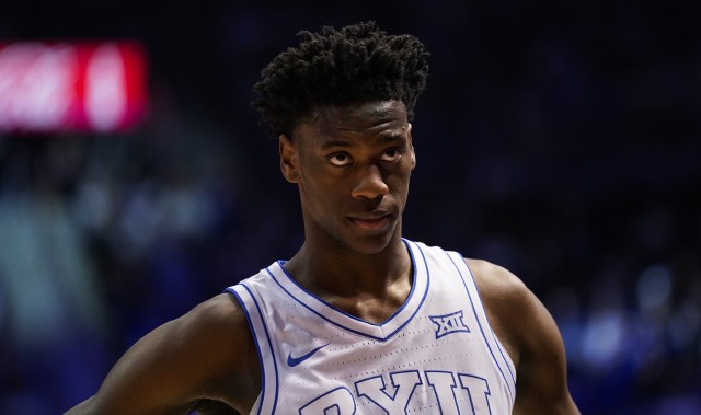 kaiyun sports-两破纪录~状元热门迪班萨分区锦标赛狂轰40+9+6 杜兰特一纪录作古