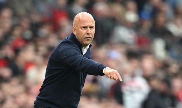 在线体育-斯洛特：曼联开局侵略性很强 我们的逼抢收到成效