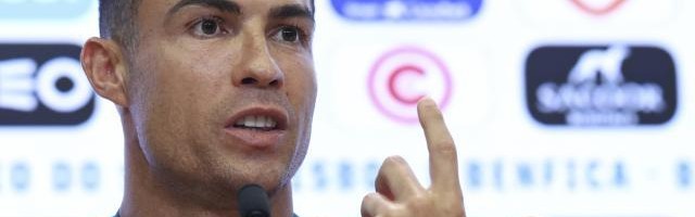 体育直播-C罗：现在只想享受当下 我对梅西很有感情