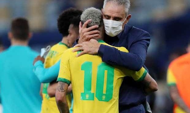 开云平台-输掉美洲杯决赛后蒂特该去该留？名宿：得请来瓜帅