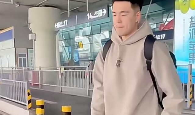 中国体育-重磅！广东队紧急召回张文逸，杜锋彻底不要防守了？