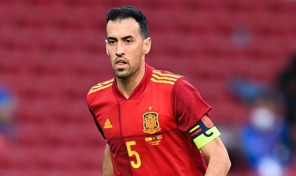 kaiyun sports-布斯克茨染新冠 恩里克等他转阴还是召入新兵？