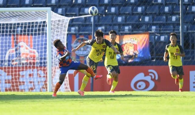 官方网站-被头球砸垮的广州青年军 两场净吞5弹弱点屡暴露