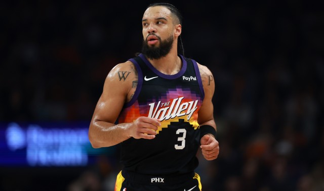 开云平台-维金斯：狄龙打得特别棒打出了自己的风格 三个层次都能得分