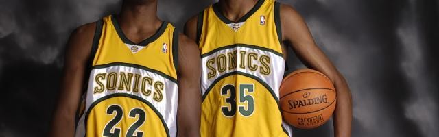 体育娱乐-杰夫·格林梦回2010 时过境迁他仍是KD最亲密战友