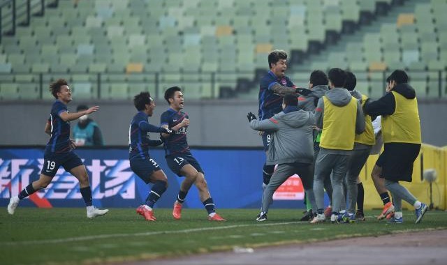 体育直播-【中超总结之重庆】以悲情方式保级 未来却仍是未知