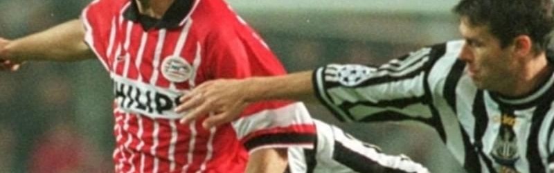 中国体育-先给罗纳尔多当僚机，后为范尼斯特鲁伊打辅助，荷甲金靴生不逢时