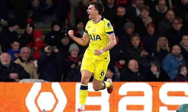 中国体育-懂球帝X咪咕英超第21轮最佳进球：帕利尼亚禁区内舒展倒钩