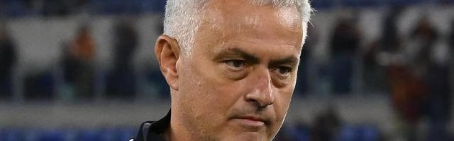 kaiyun sports-穆里尼奥从欧足联辞职，被推下船之前自己先跳