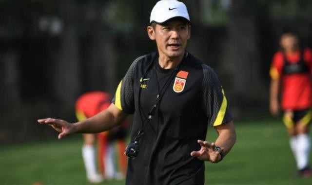 体育赛事-【专访杨晨】米卢法宝不能丢！中国学德国青训什么？