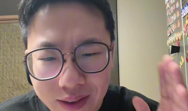 体育平台-解说：字母哥还在合同期内雄鹿不着急 没合适价码就休赛季再交易