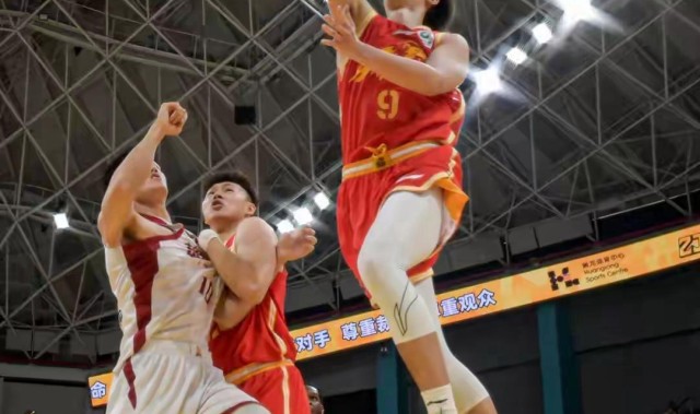 开云官方-山西男篮92-90广厦 大比分1-0领先 巴里-布朗35分