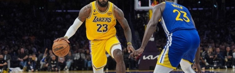 开云平台-周六竞彩篮球强档：湖人内忧外患 勇士全民皆兵