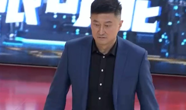 官方网站-不可思议！广东队3分球20中1，半场输上海26分 杜锋暴跳如雷