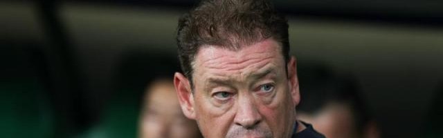 中国体育-申花被泰山扳平近六轮仅一胜 斯卢茨基掩面：难评