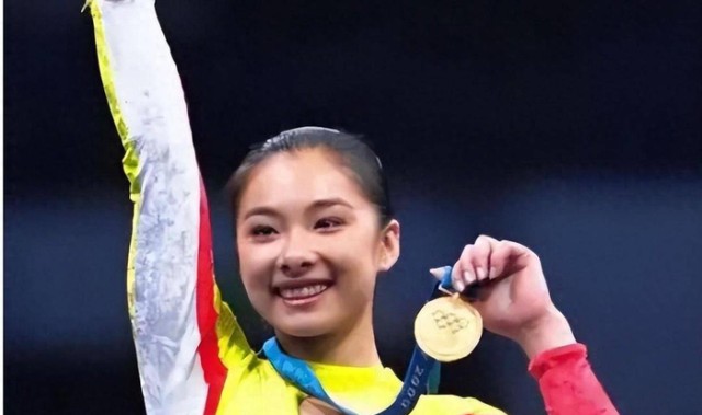 开云体育-她曾是体操皇后，36岁结4次婚，却嫁给同一人，网友：比郭晶晶还强|刘璇|婚礼|王弢|退役|运动员_新浪娱乐_新浪新闻