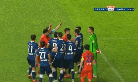 体育平台-足协公布罚单：王上源因击打对手停赛3场罚款3万元